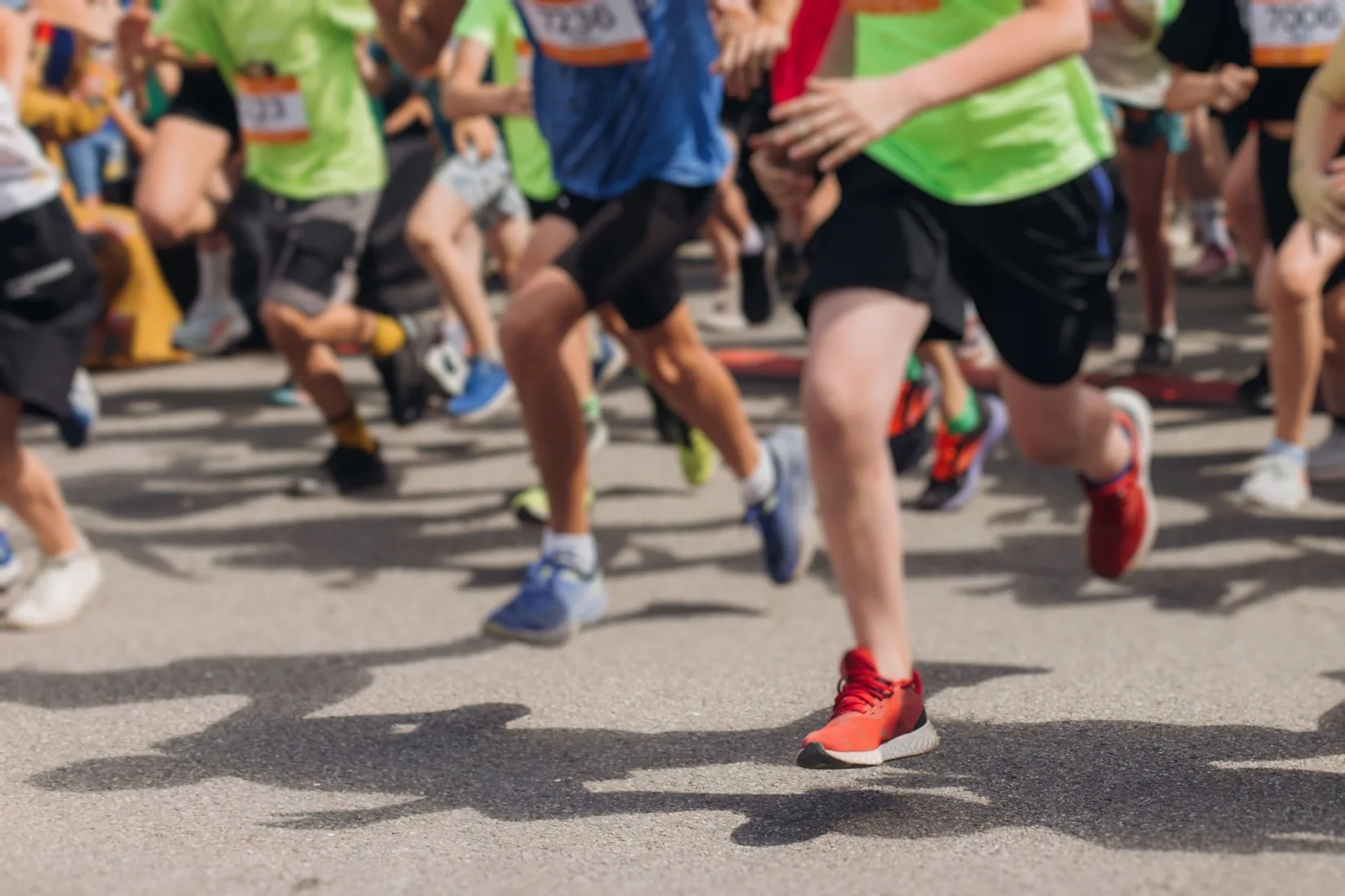 A crowd of marathon runners.